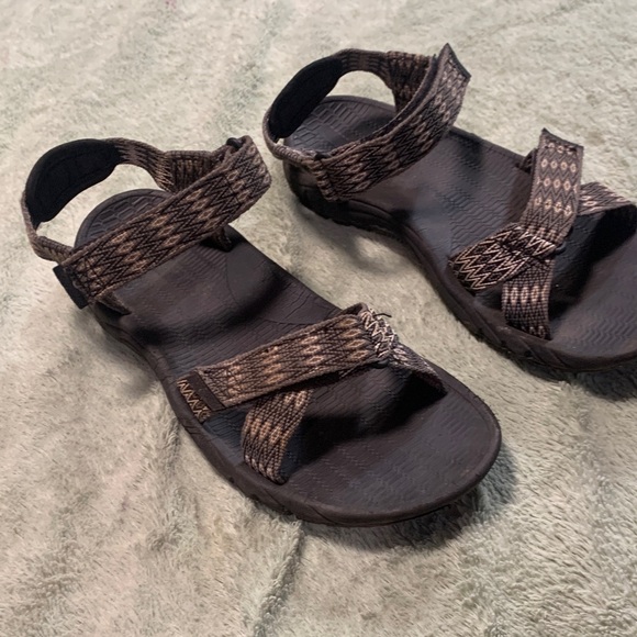 Stylish Black and Brown Women's Sandals - Picture 1 of 2